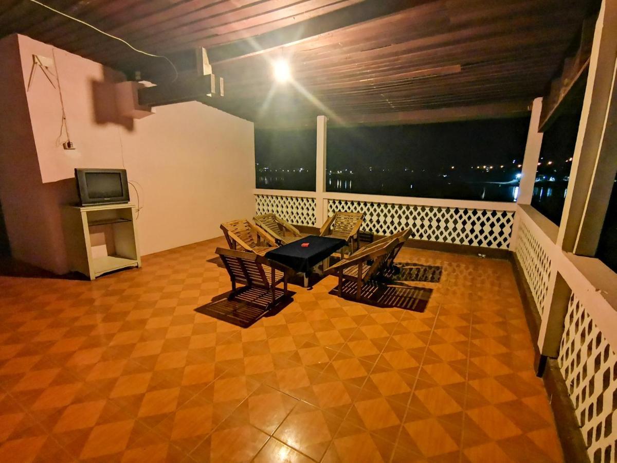 Manilath Guesthouse Хуайсай Экстерьер фото