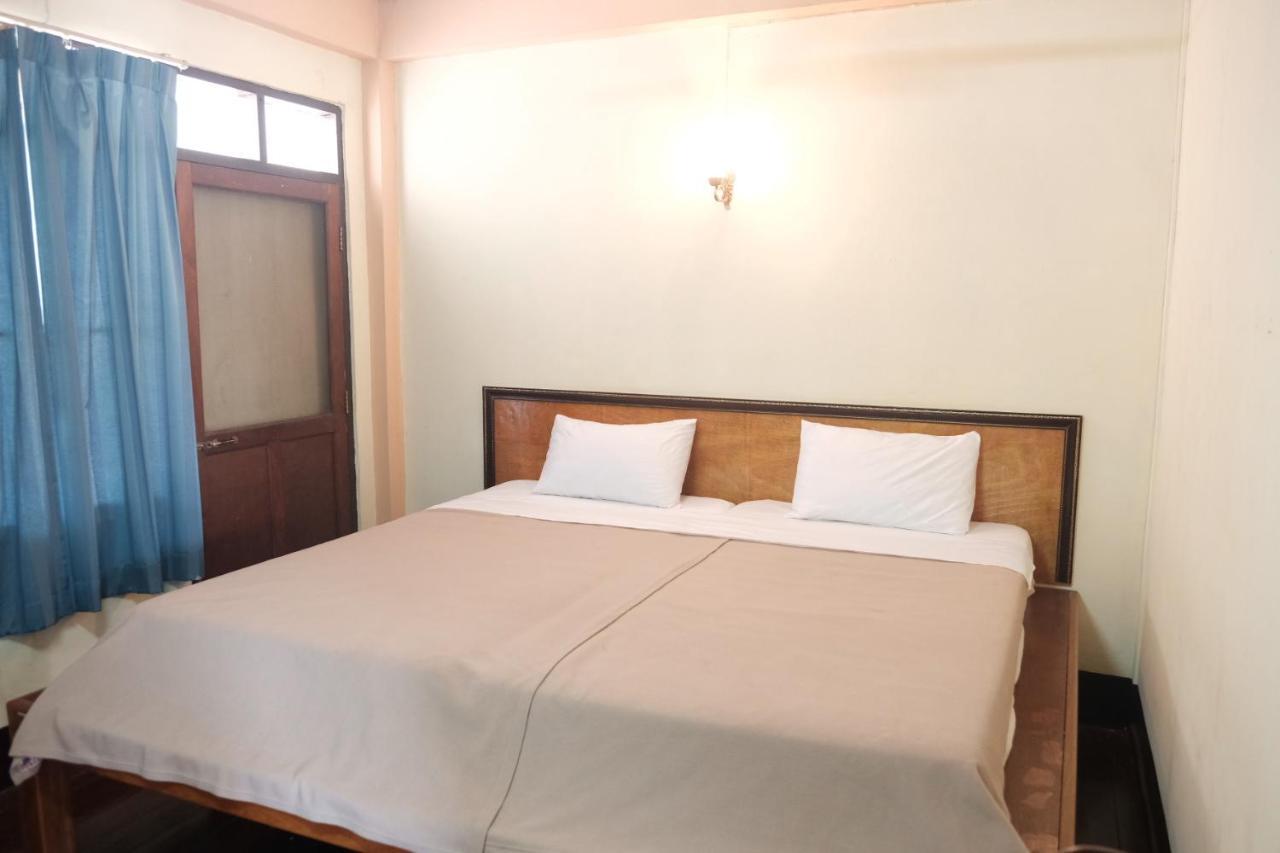 Manilath Guesthouse Хуайсай Номер фото